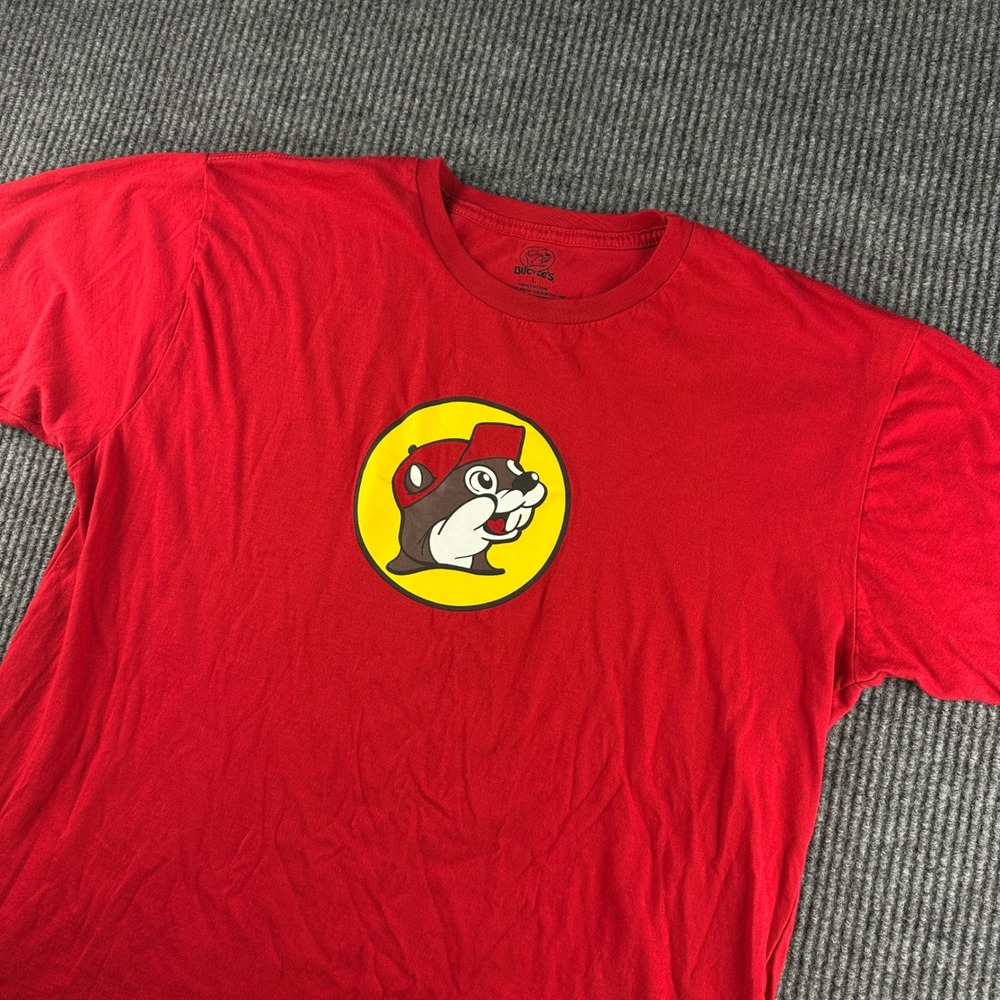 Buc-ee's Beaver Logo Graphic T-Shirt Red Mens Large Texas Souvenir Cotton Tee